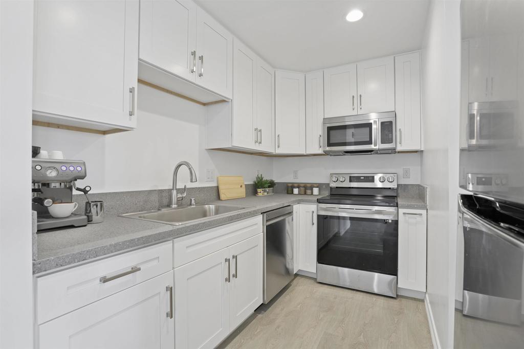 2428 Highland Avenue Property Photo 8