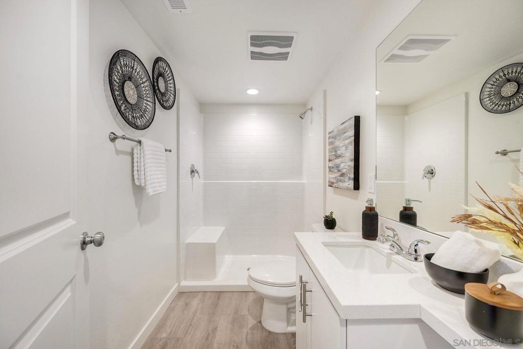 2250 Calle Chanate Property Photo 14