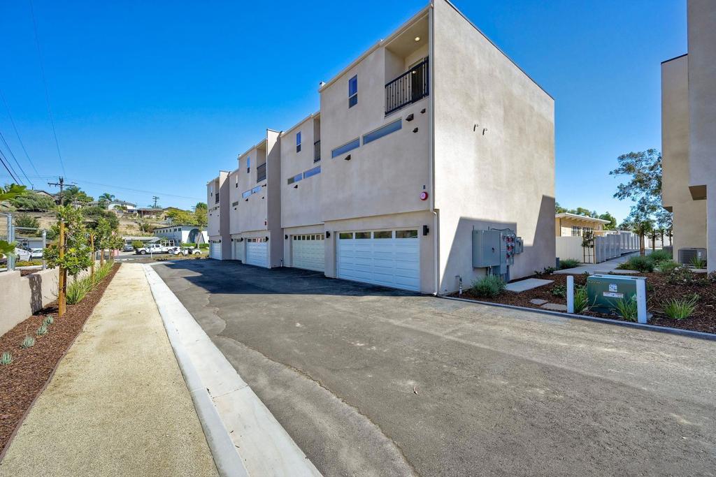 2250 Calle Chanate Property Photo 29