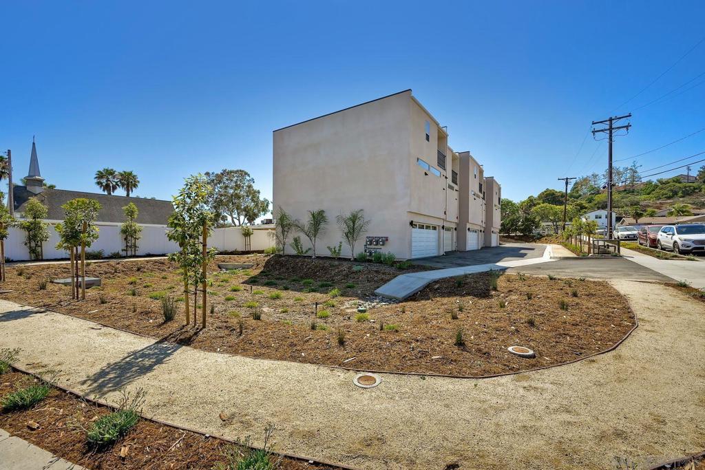 2250 Calle Chanate Property Photo 31