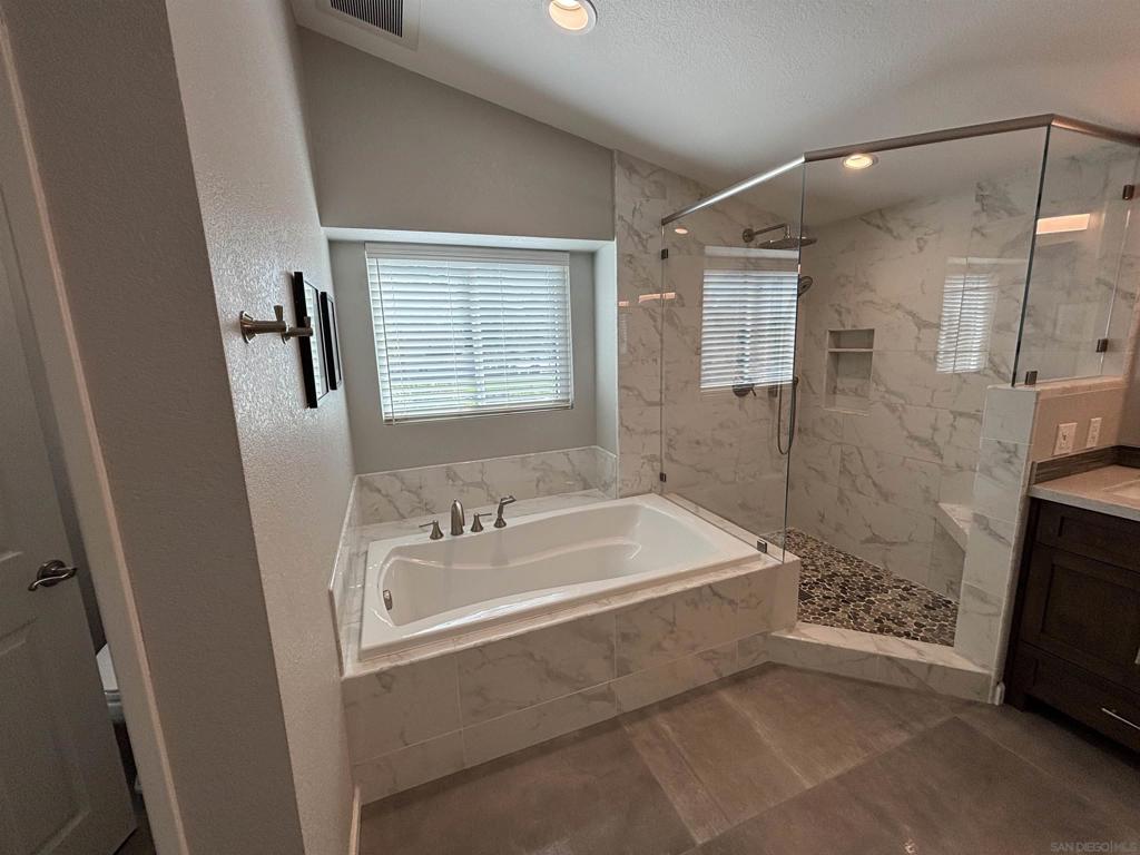 1141 Sundale Rd Property Photo 31
