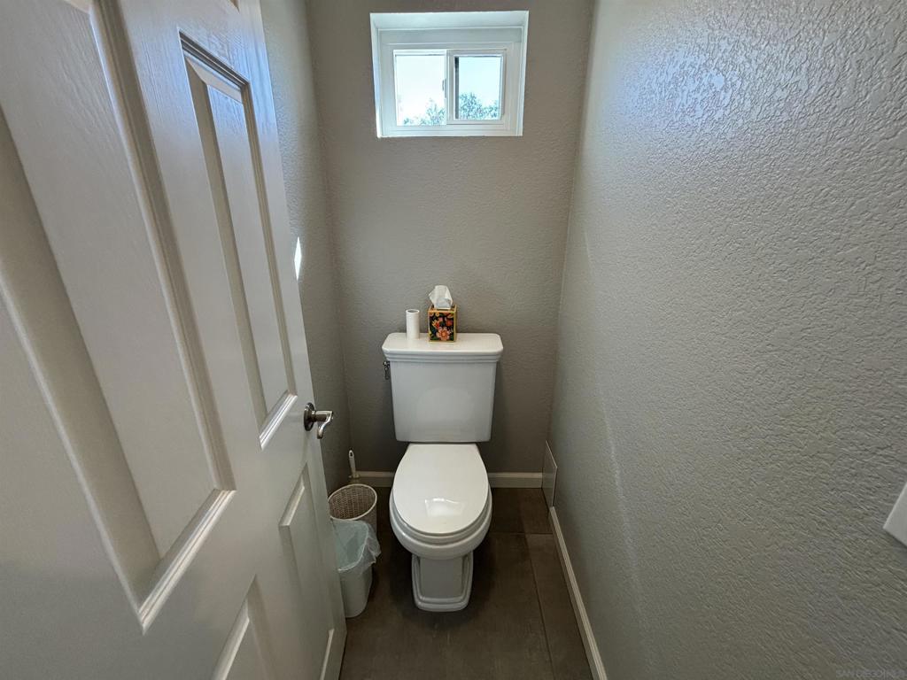 1141 Sundale Rd Property Photo 35