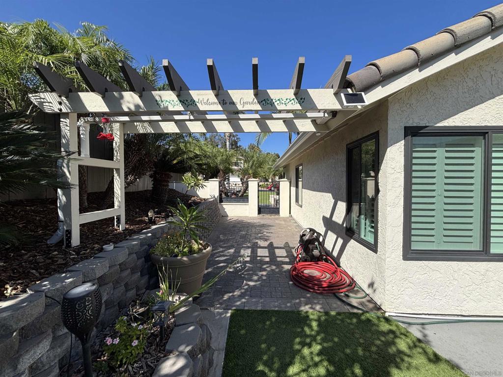 1141 Sundale Rd Property Photo 44
