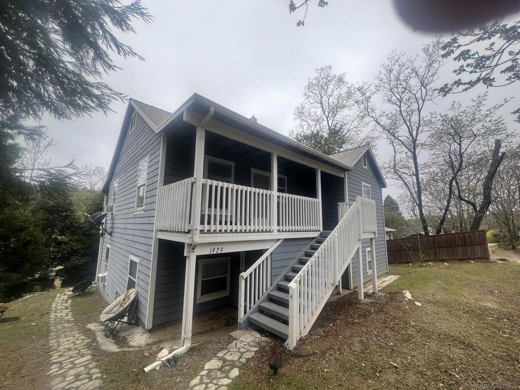 1927 3rd St Property Photo 1