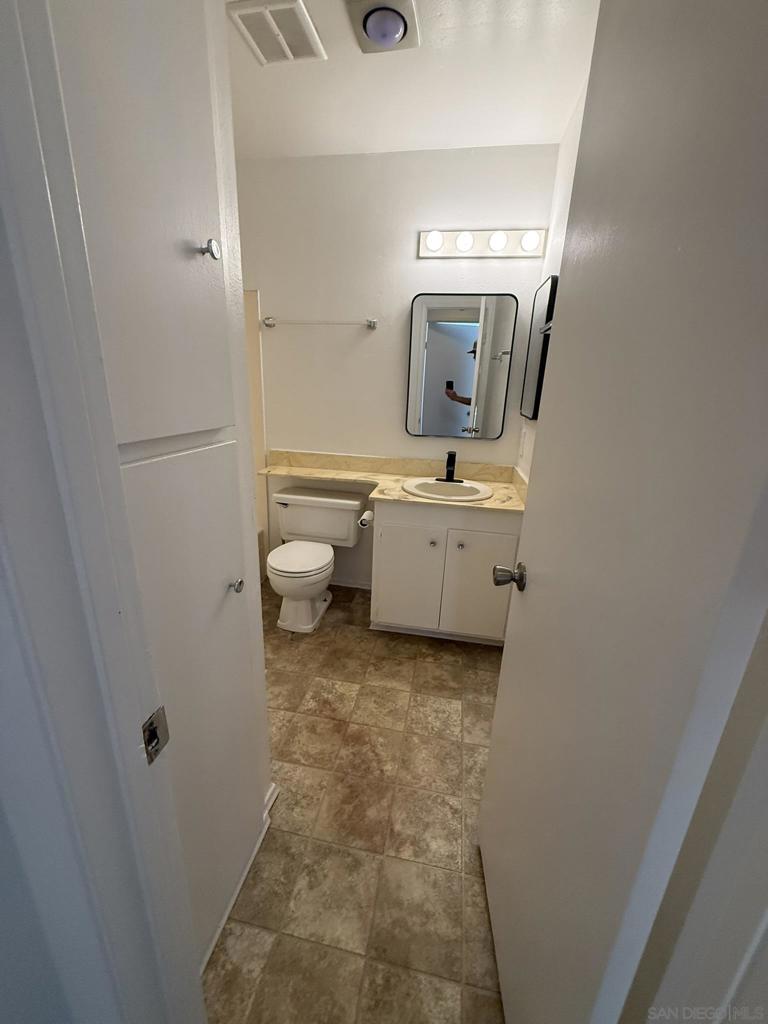 3549 Castle Glen 113 Property Photo 25