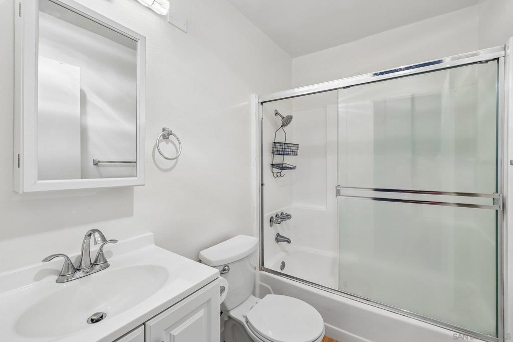 4600 Lamont St 204 Property Photo 22