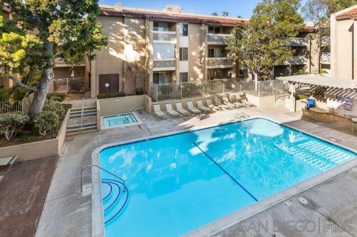 4600 Lamont St 204 Property Photo 25