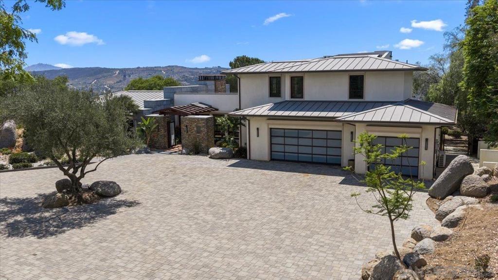 20391 Rancho Villa Property Photo 3