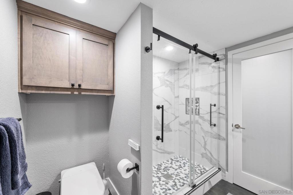 6 Kingston Property Photo 17