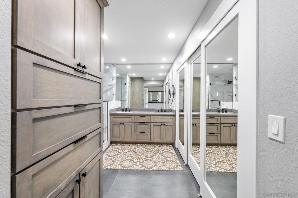 6 Kingston Property Photo 25