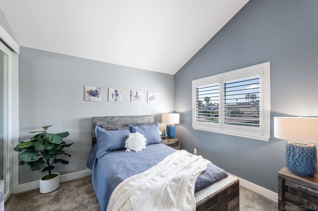 6 Kingston Property Photo 32