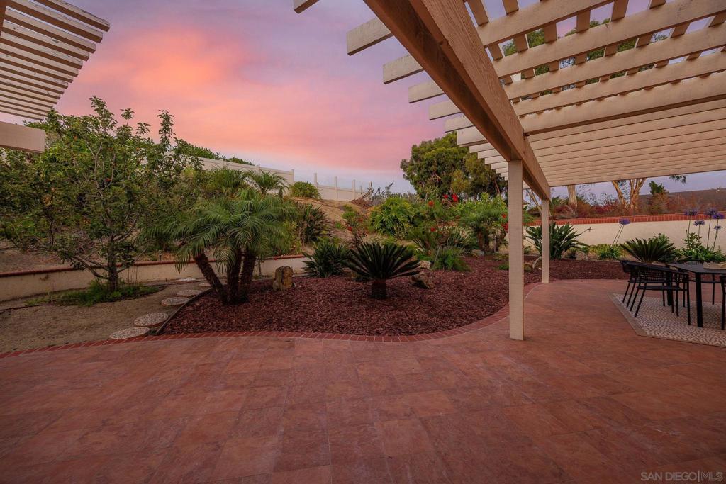 1007 Passiflora Ave Property Photo 45