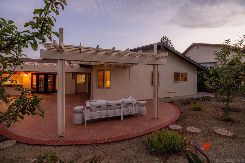 1007 Passiflora Ave Property Photo 48