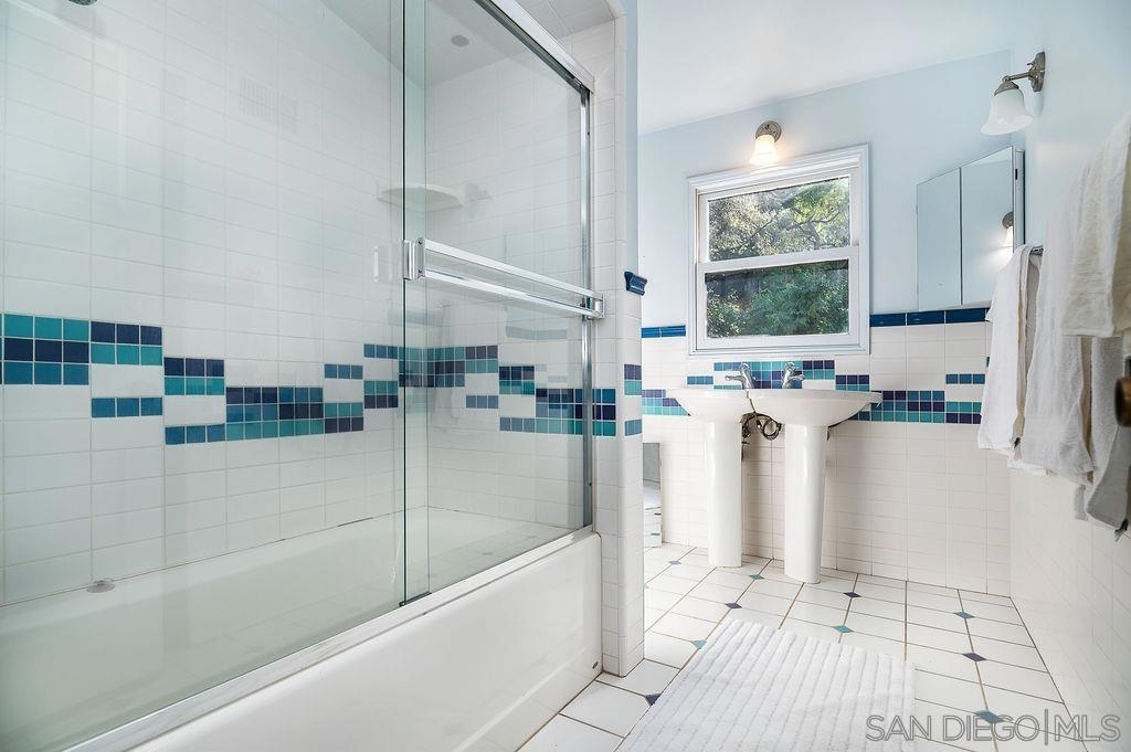 9707 Shadow Rd Property Photo 24