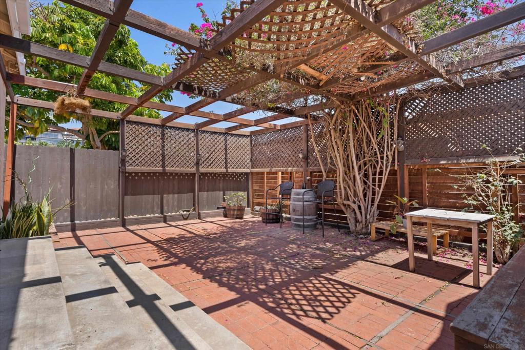 3204 Ingelow St. Property Photo 24