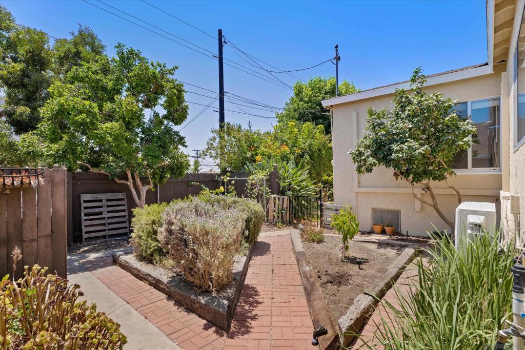 3204 Ingelow St. Property Photo 25
