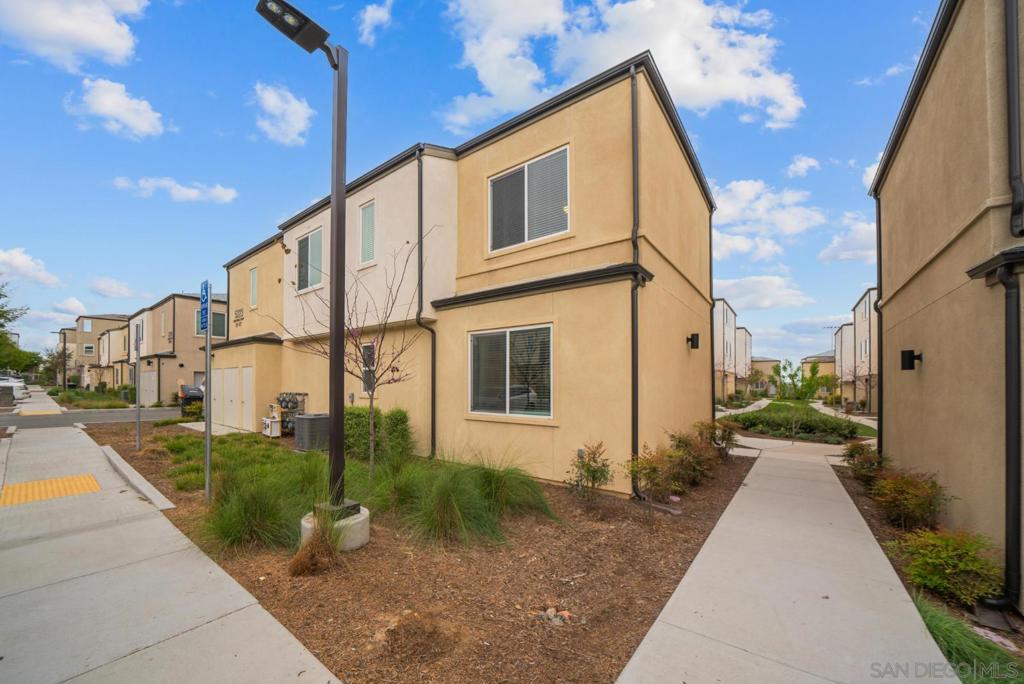 5223 Surfwalk Way 111 Property Photo 31
