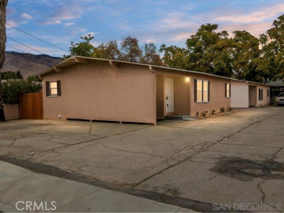 157 159 N Sheriff Ave Property Photo 1