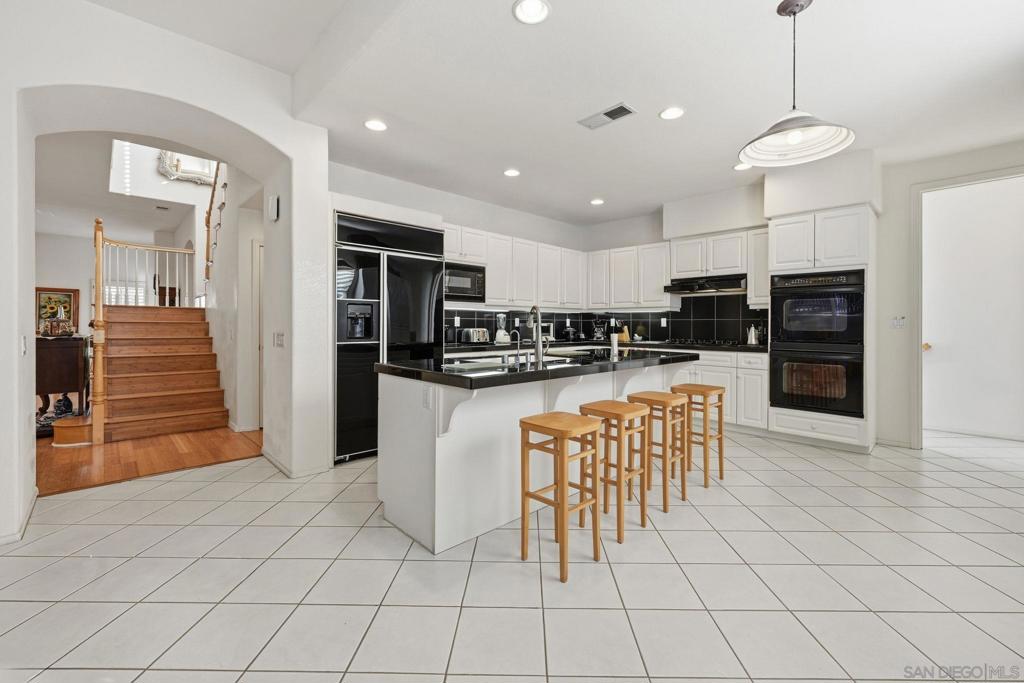 260017940SD Property Photo 10