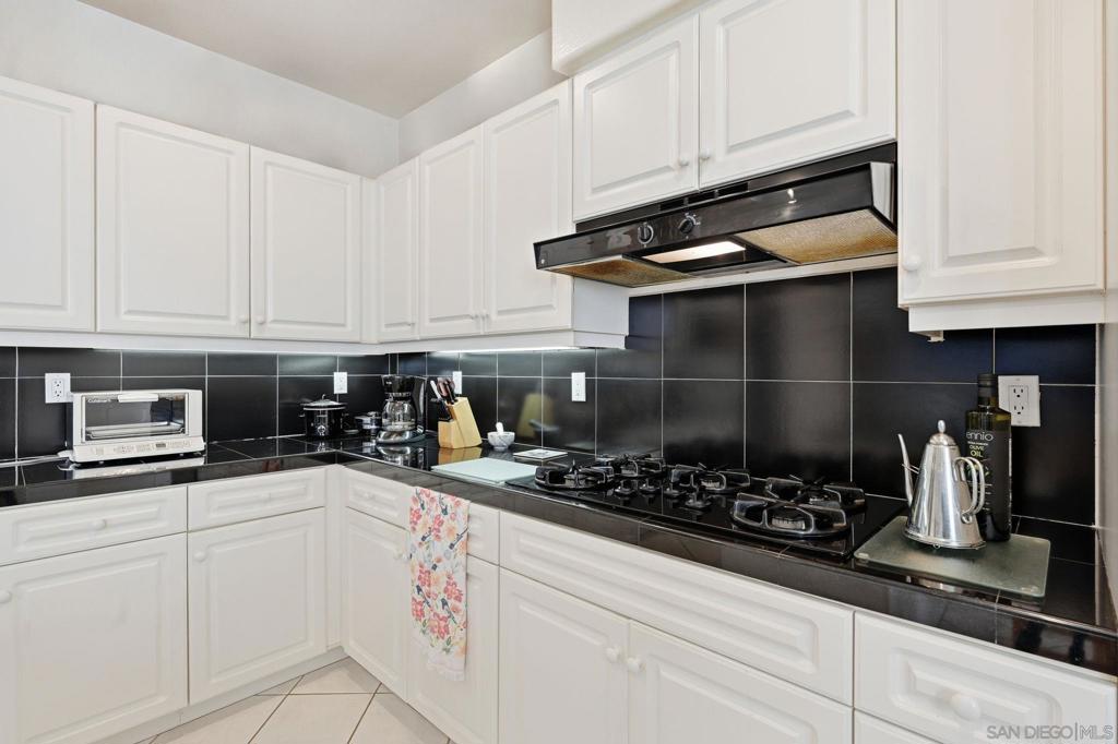 260017940SD Property Photo 12