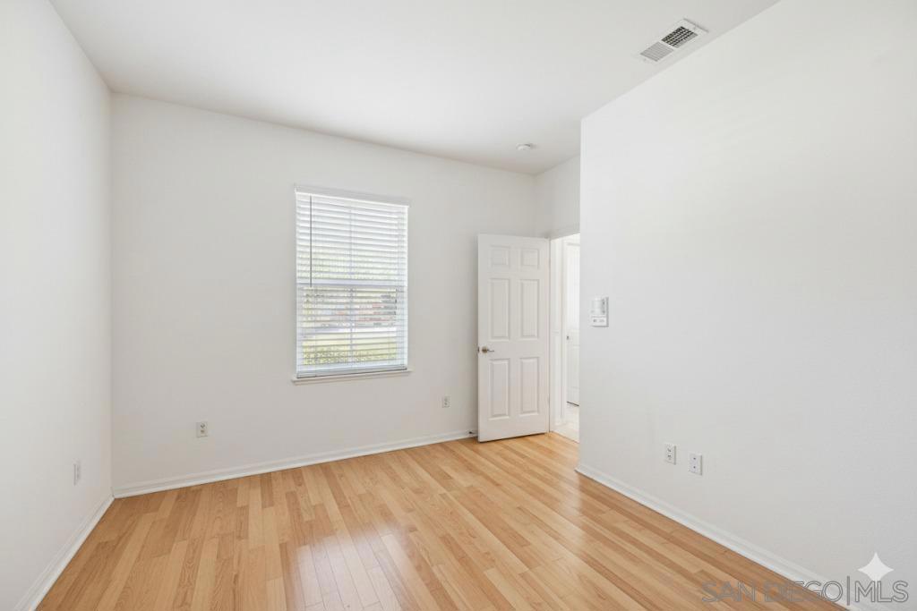 260017940SD Property Photo 45