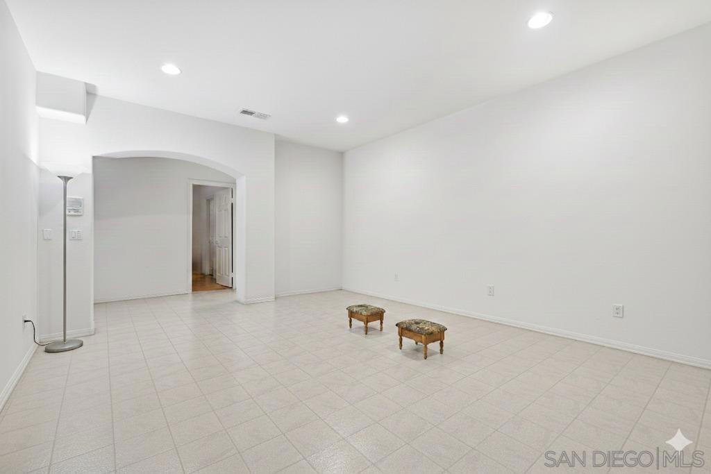260017940SD Property Photo 48