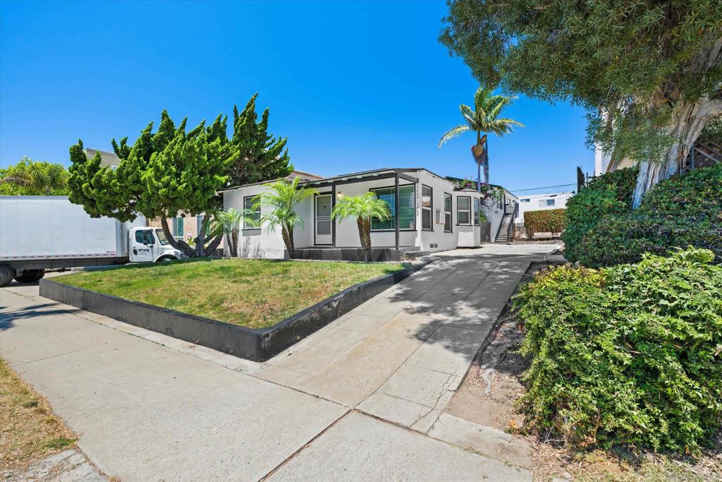 1460 64 Grand Ave Property Photo 1