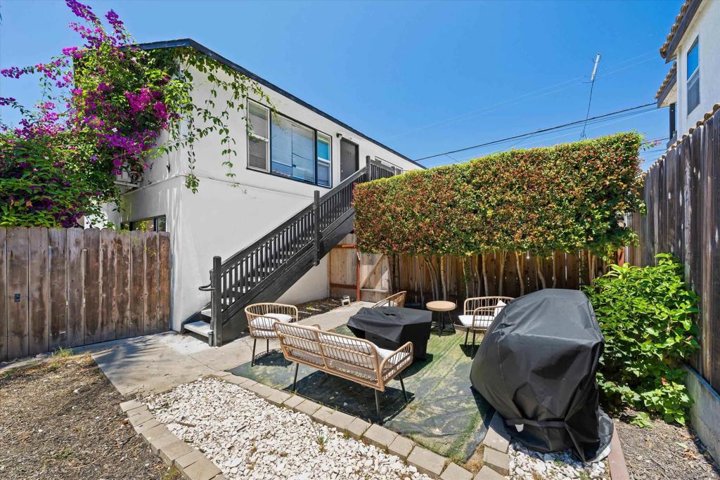 1460 64 Grand Ave Property Photo 4