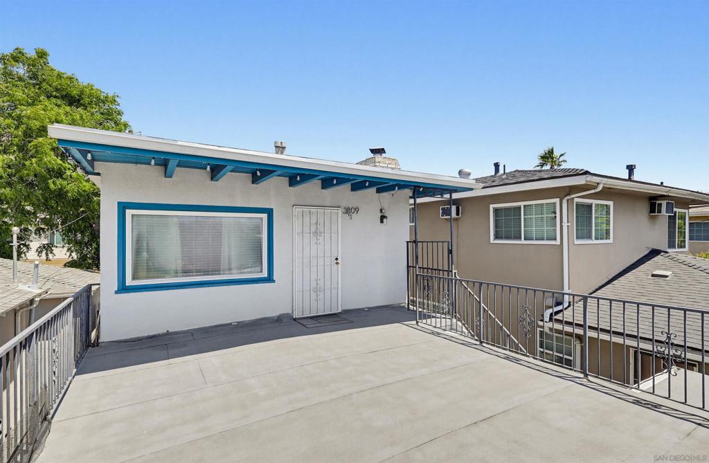 3809 W Chandler Blvd Property Photo 5