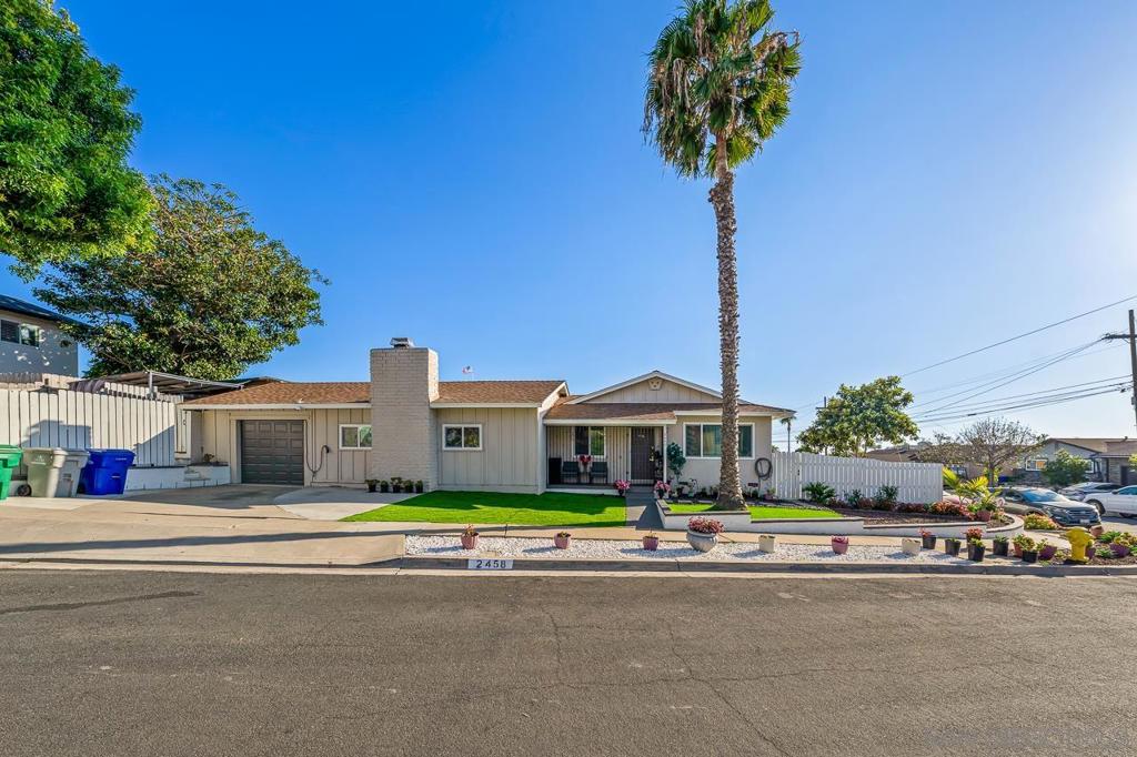 2458 Calle Tortuosa Property Photo 4