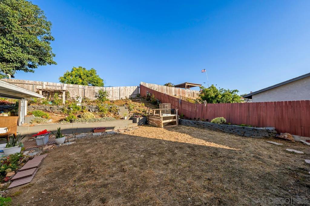 2458 Calle Tortuosa Property Photo 44