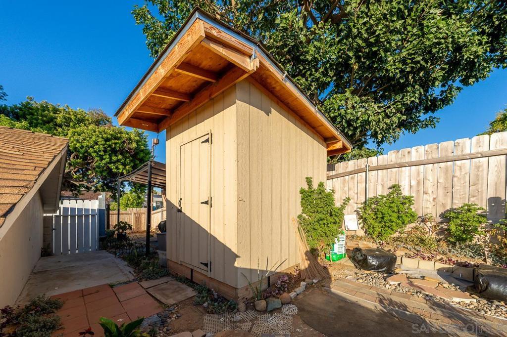 2458 Calle Tortuosa Property Photo 46