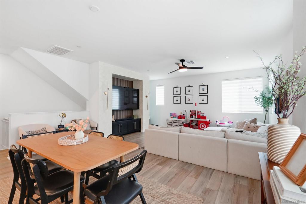 5491 Seacliff Pl 108 Property Photo 12
