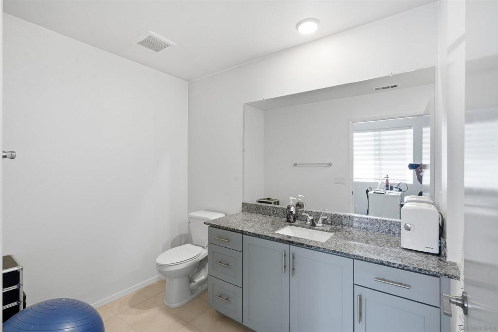 5491 Seacliff Pl 108 Property Photo 30