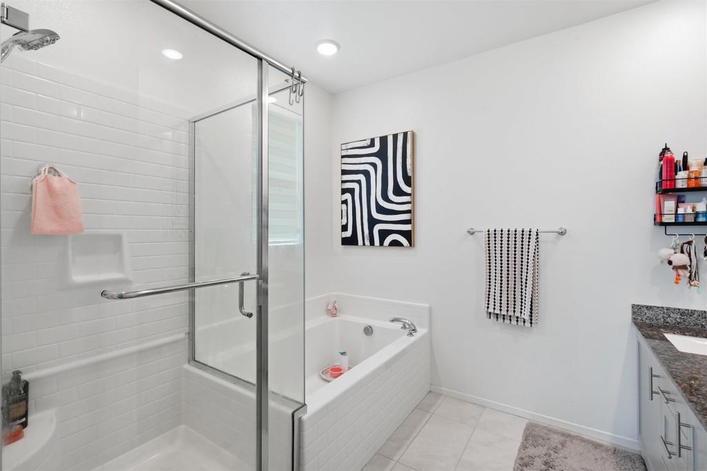 5491 Seacliff Pl 108 Property Photo 35