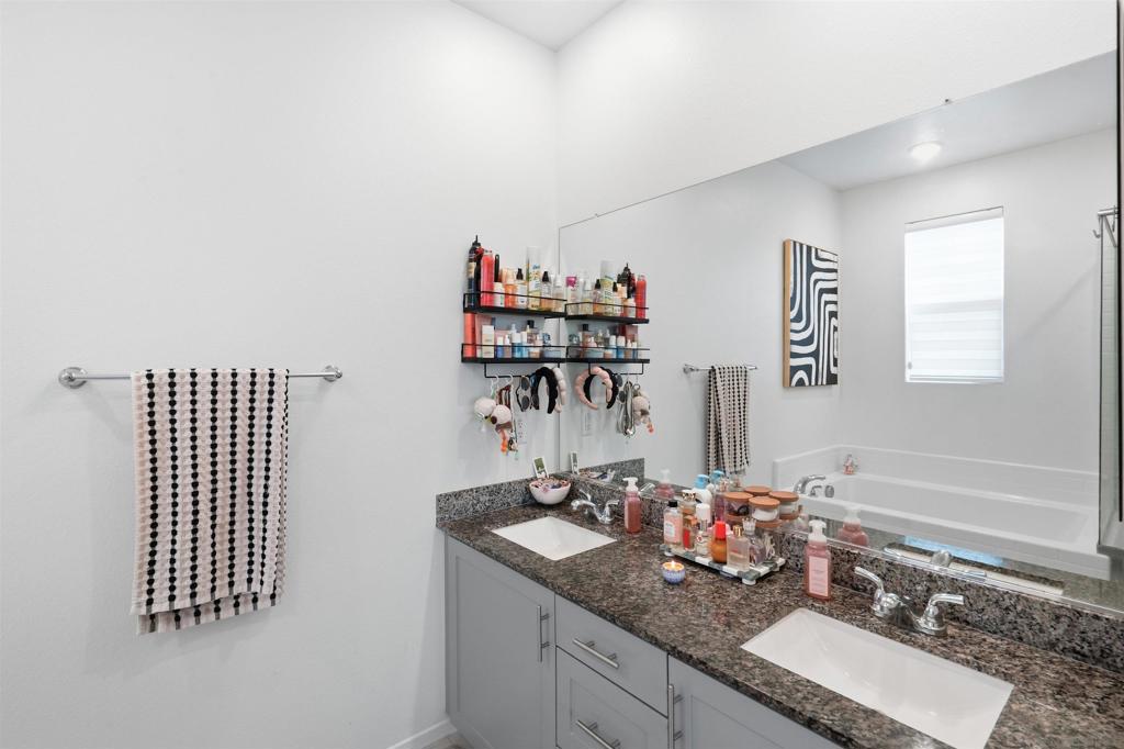 5491 Seacliff Pl 108 Property Photo 36