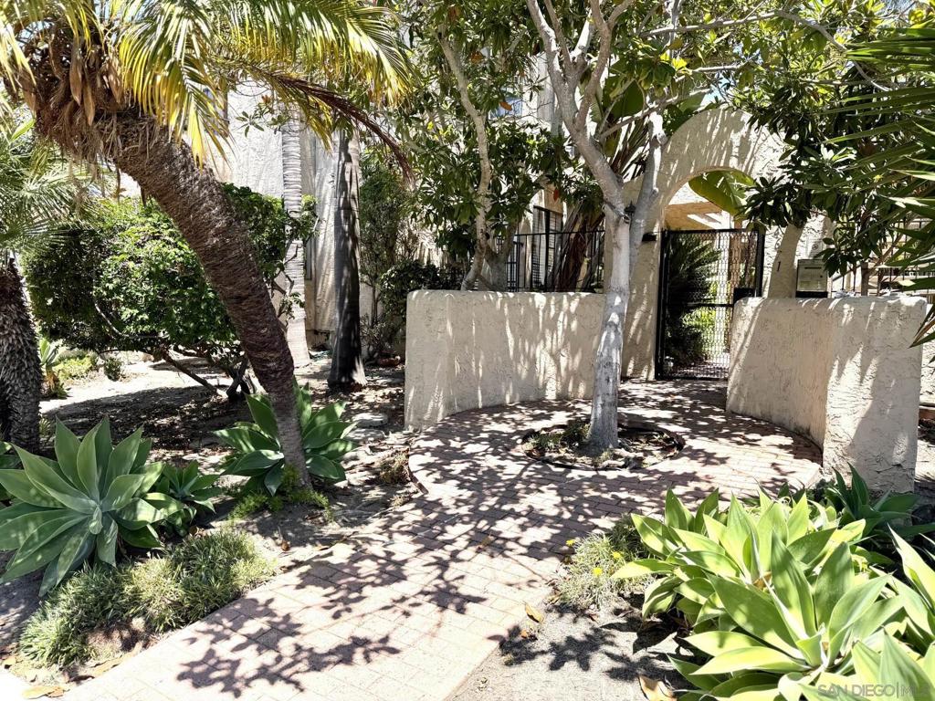 4671 Hamilton St 8 Property Photo 2