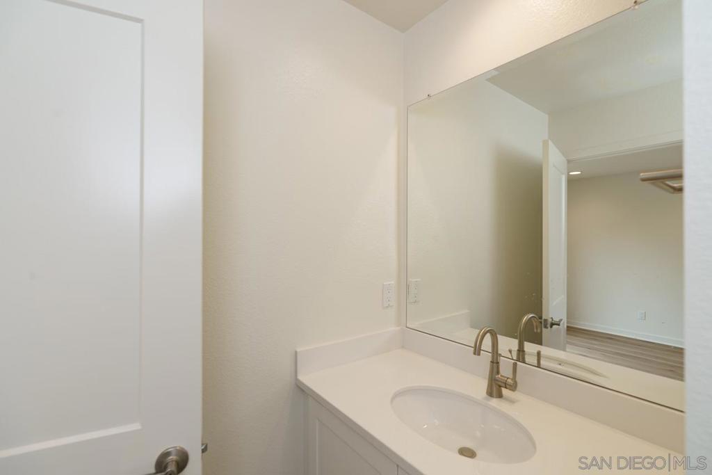 2564 Delphinium Ln Property Photo 33