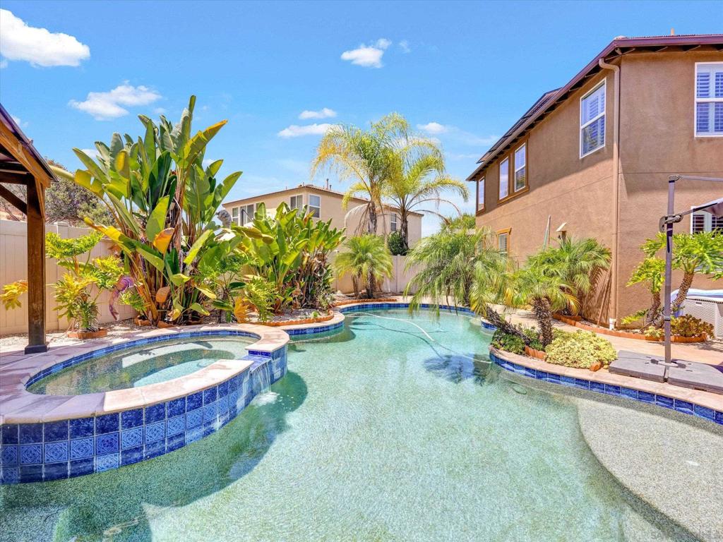 13589 Sohail Property Photo 3