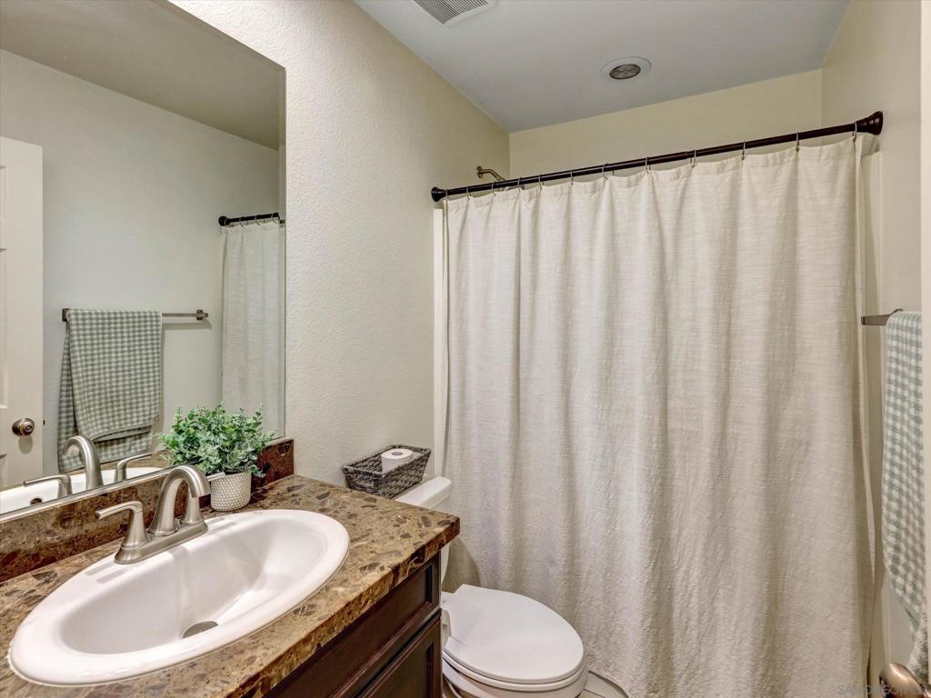 13589 Sohail Property Photo 17