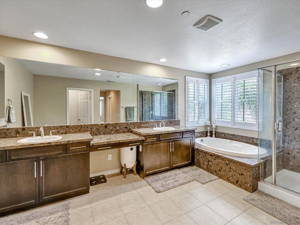 13589 Sohail Property Photo 39