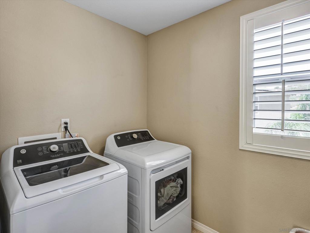 13589 Sohail Property Photo 48