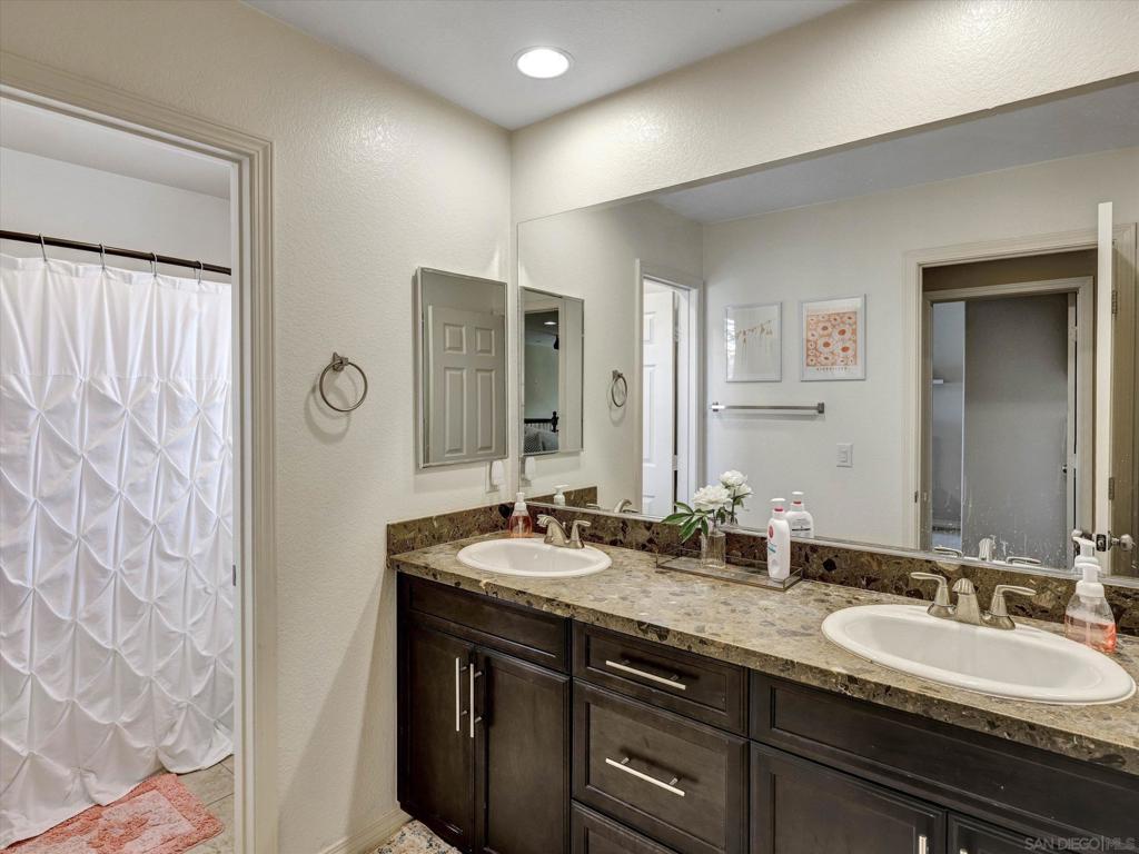13589 Sohail Property Photo 51