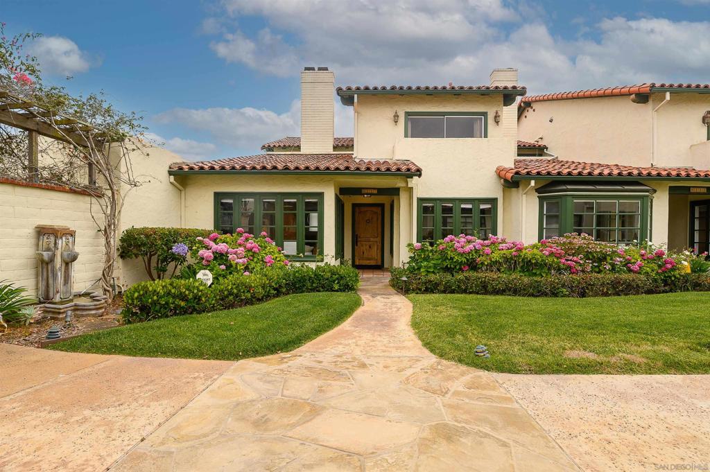 6117 La Flecha Property Photo 1