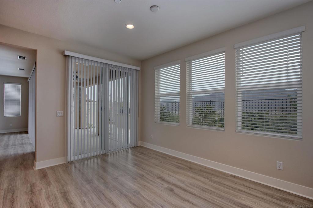 368 Ventasso Property Photo 6