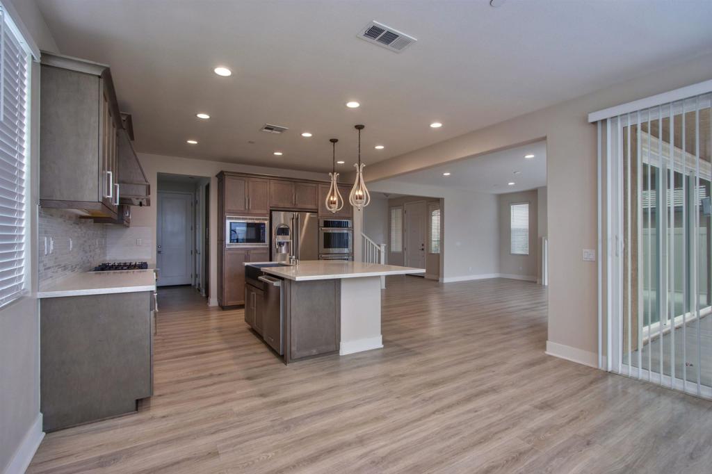 368 Ventasso Property Photo 7