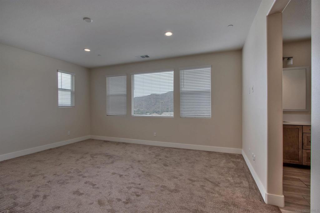 368 Ventasso Property Photo 16