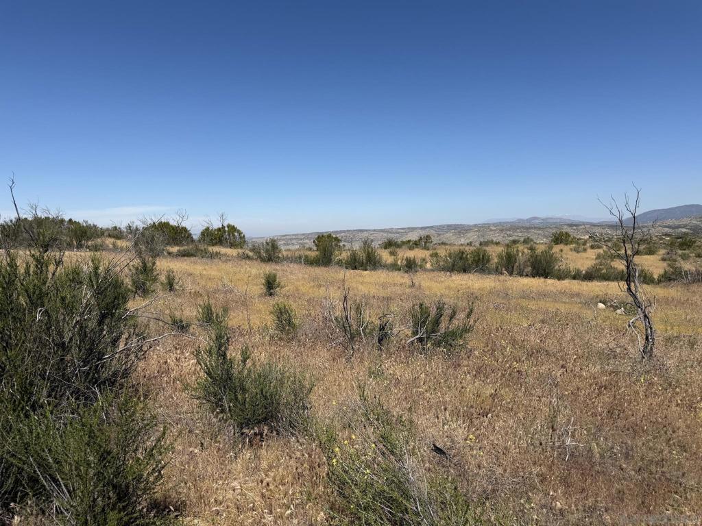 Boulder Vista Drive Property Photo 3