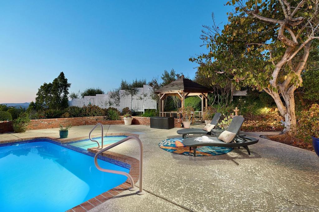 17505 Corte Lomas Verdes Property Photo 28