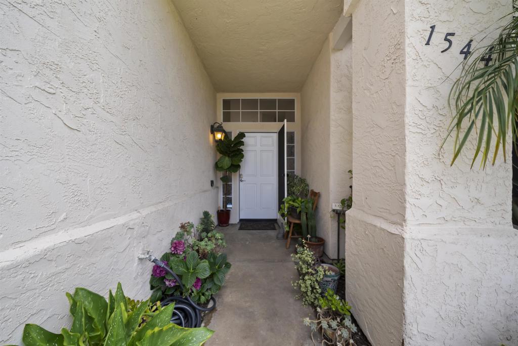 1544 Harbor Dr Property Photo 3